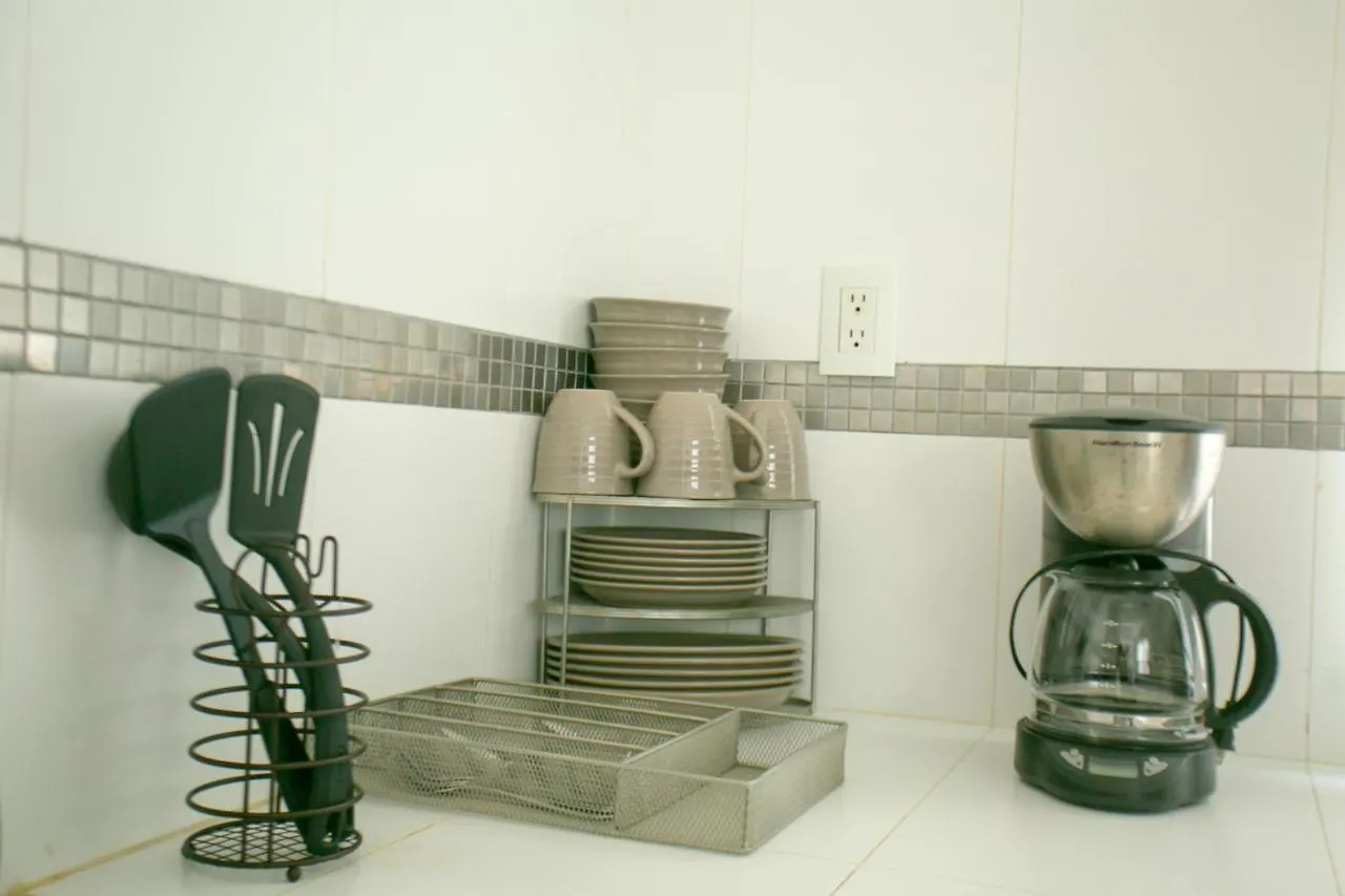 Vila Casa Moderna En Segura Residencial Hacienda Chetumal 0*,